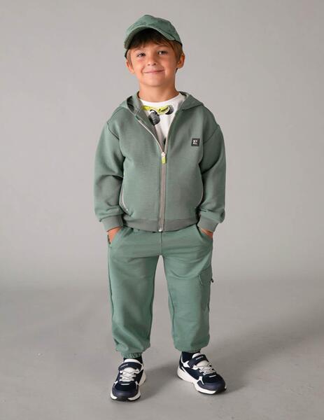 Gallery a17436 l6j3o02l